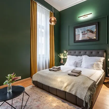Apartment The Pearl Of The Heart Of Budapest